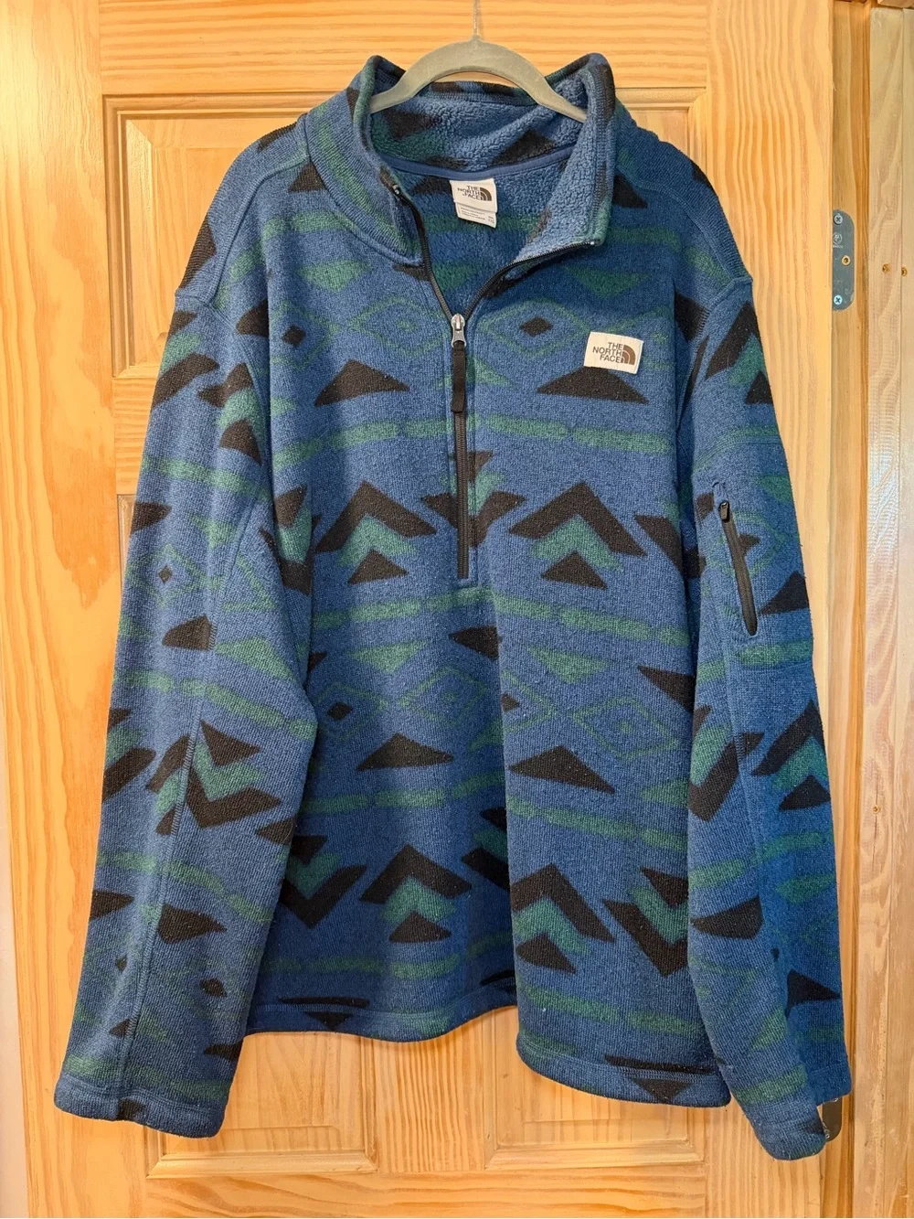 The North Face Men's Blue, Green & Black Patterned Quarter-Zip Fleece
